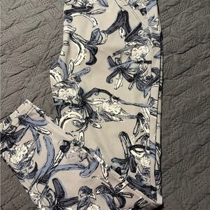 Floral Print Capris by HUE